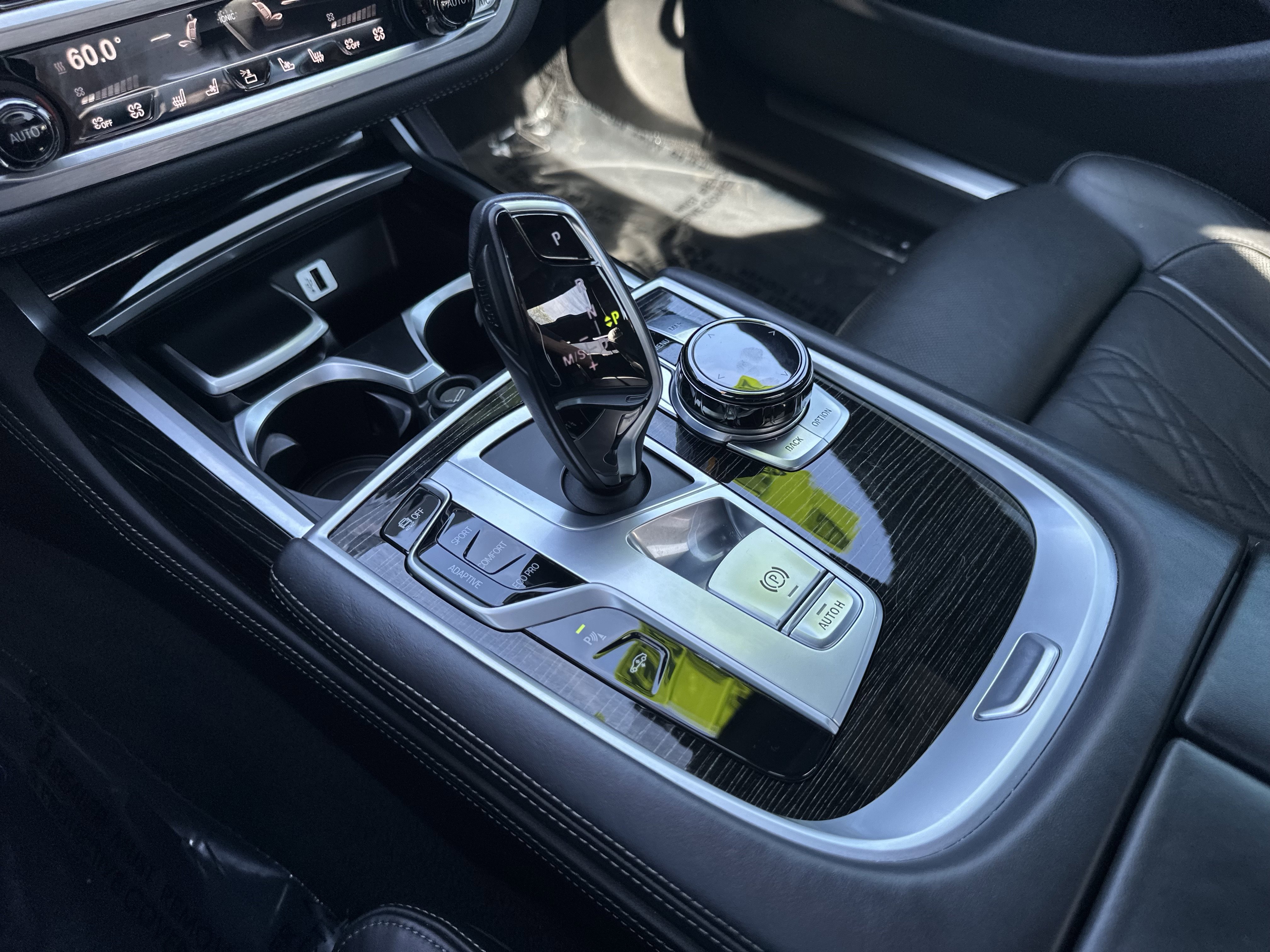 Used 2018 BMW 750i image 31