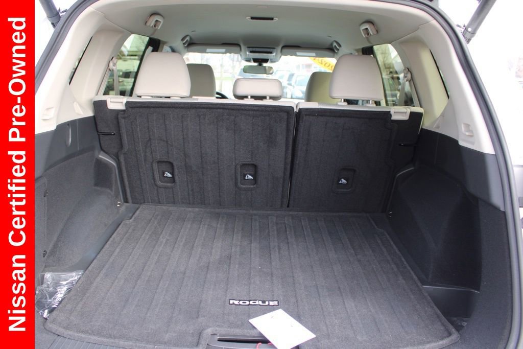 Certified 2024 Nissan Rogue SV image 11