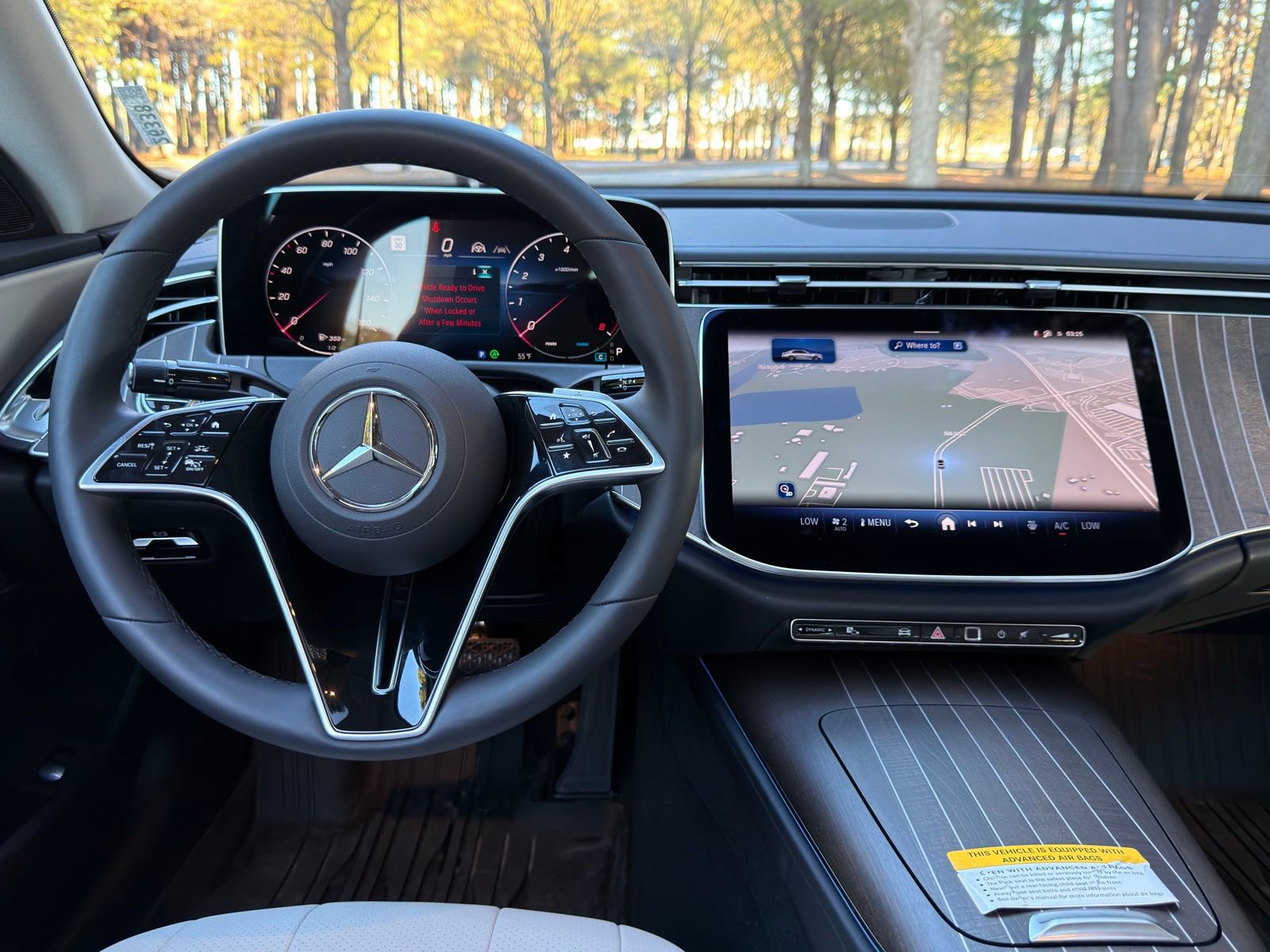 New 2026 Mercedes-Benz E 350 4MATIC Sedan image 3