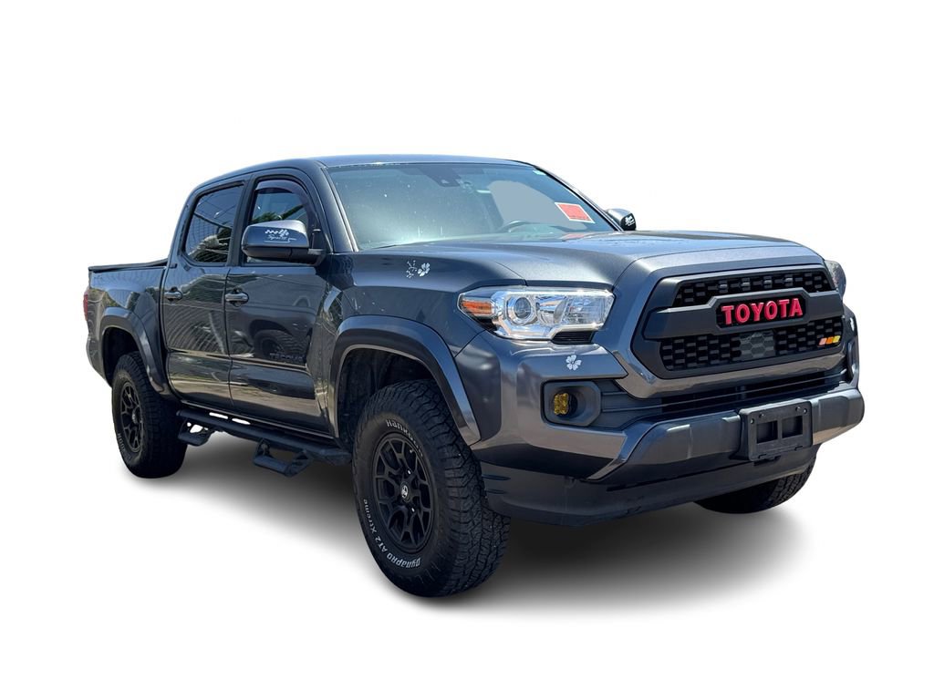 Used 2020 Toyota Tacoma SR5 RWD image 23