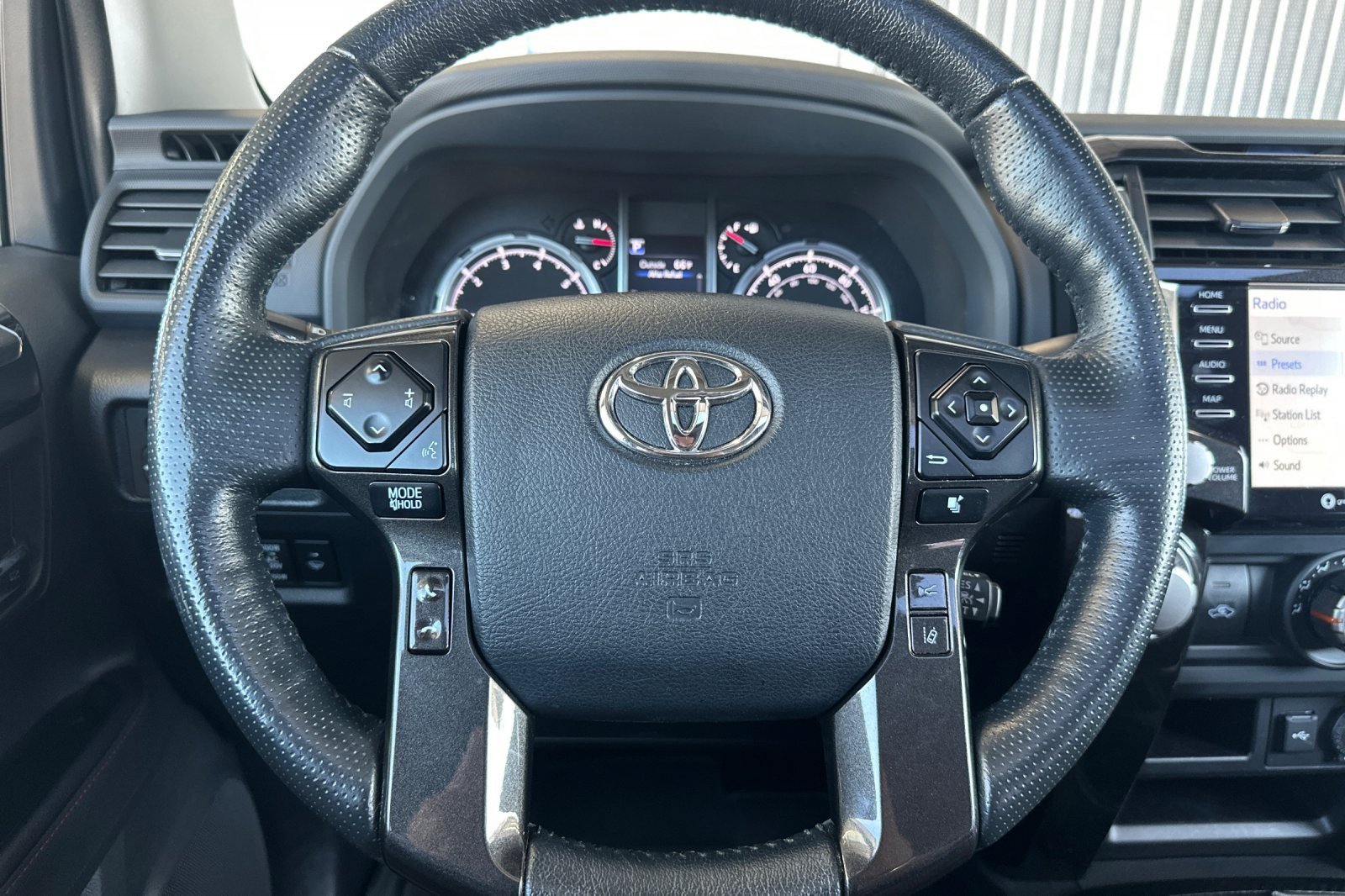 Certified 2023 Toyota 4Runner TRD Off-Road Premium w/ Off Road Premium Plus Package AWD/4WD image 23