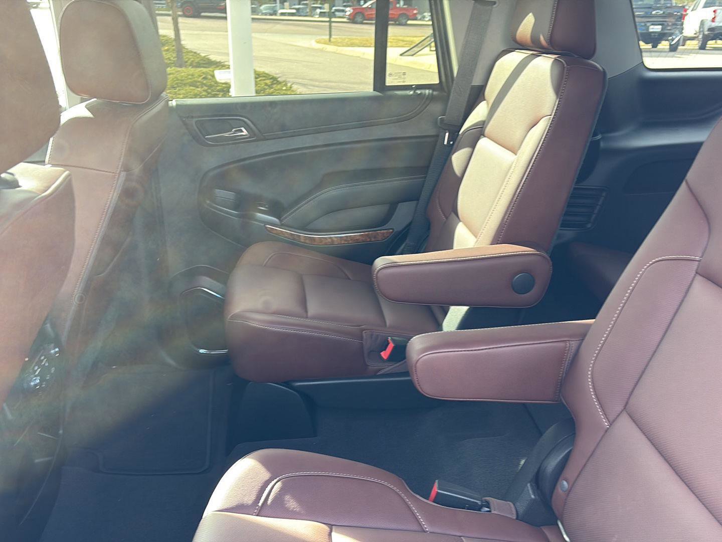 Used 2019 Chevrolet Tahoe Premier w/ Premier Plus Edition image 14