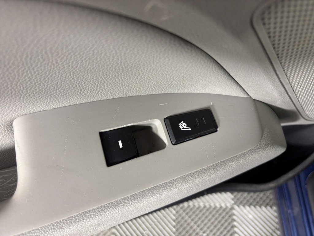 Used 2017 Hyundai Elantra Limited w/ Limited Tech Package 04 image 35