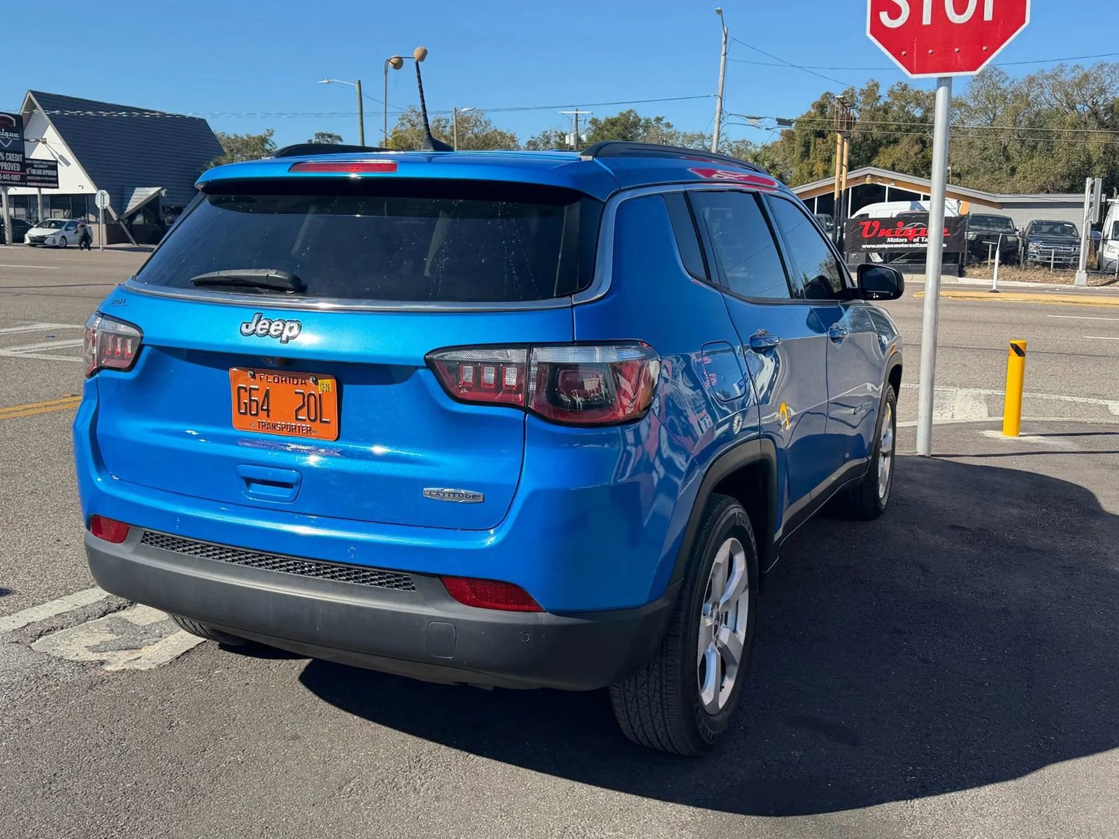 Used 2019 Jeep Compass Latitude FWD image 18