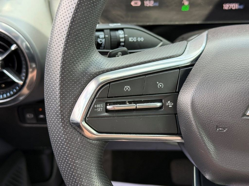 Used 2025 Chevrolet Equinox EV LT FWD image 29