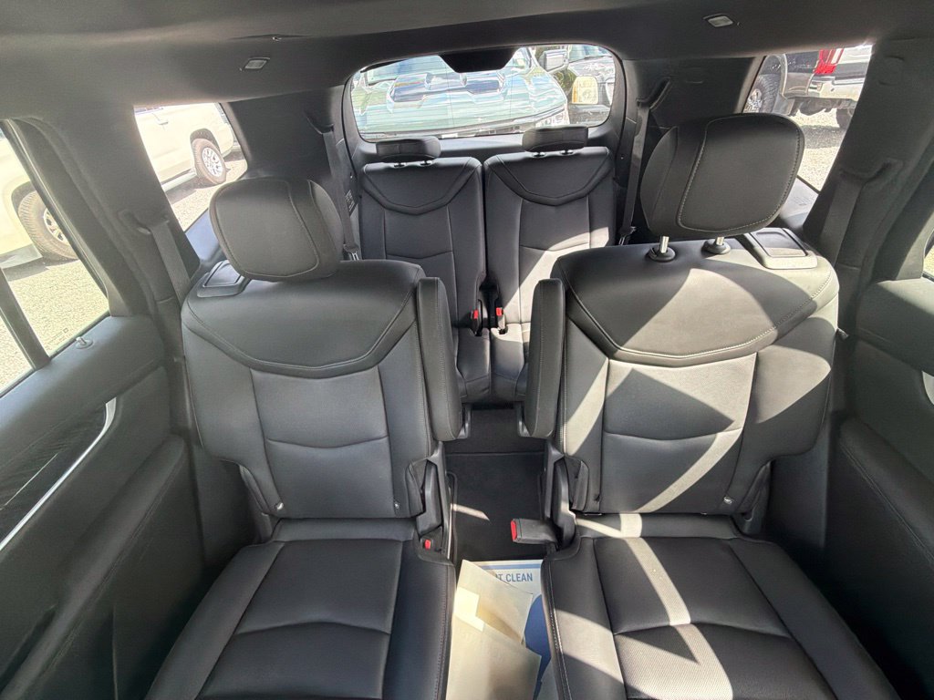 Used 2024 Cadillac XT6 Premium Luxury w/ Technology Package AWD/4WD image 22