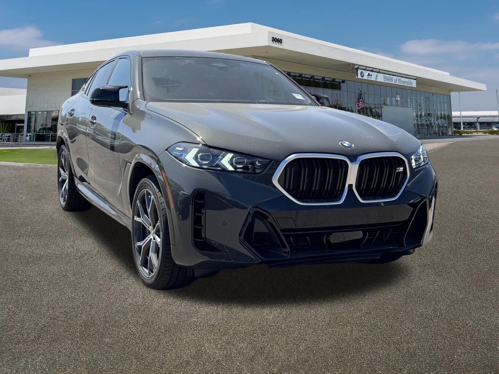 New 2026 BMW X6 M60i image 2