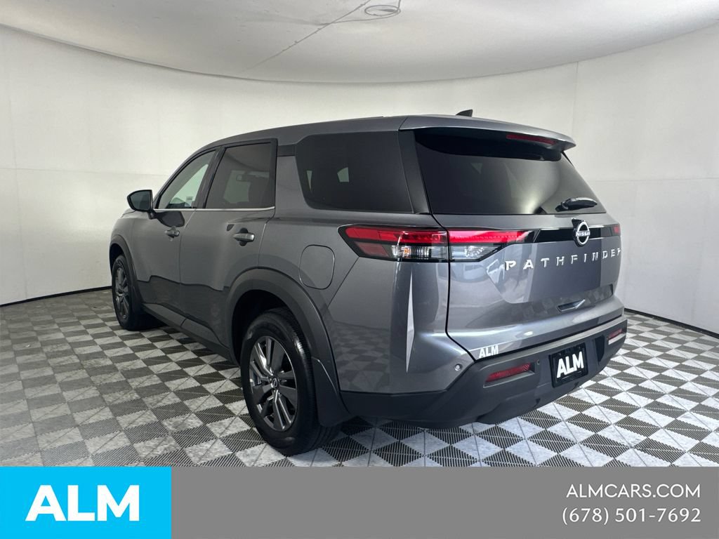 Used 2025 Nissan Pathfinder S FWD image 8