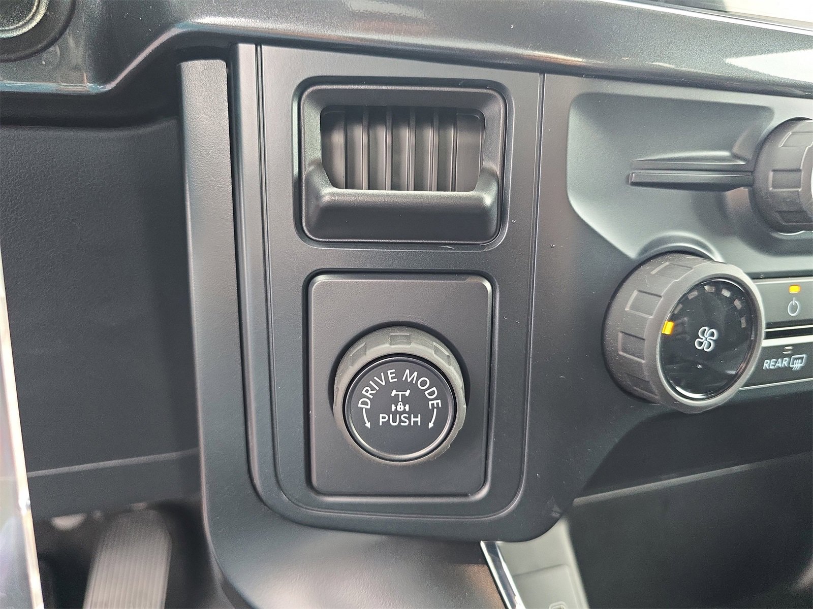 New 2025 Ford F150 STX w/ STX Black Appearance Package image 18