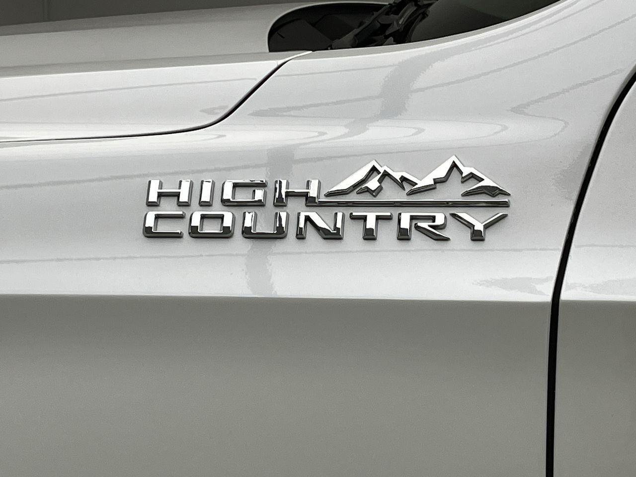Certified 2023 Chevrolet Tahoe High Country w/ Premium Package AWD/4WD image 38