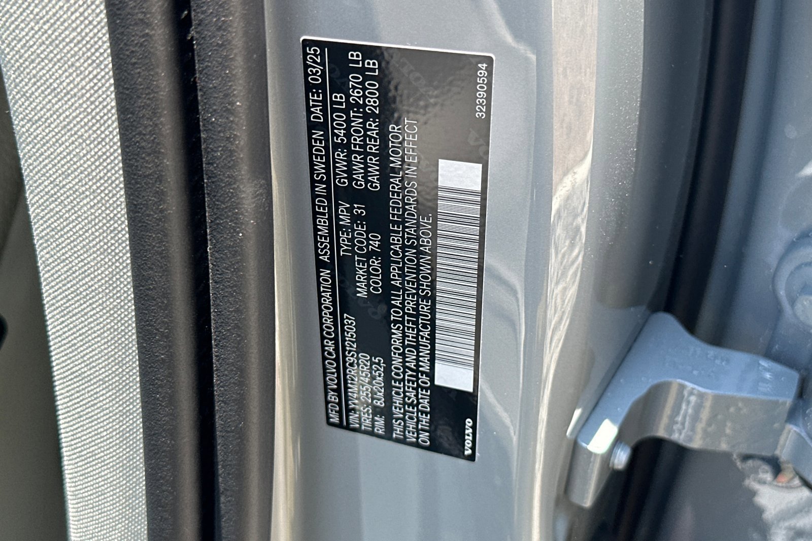 New 2025 Volvo XC60 B5 Plus w/ Climate Package image 22