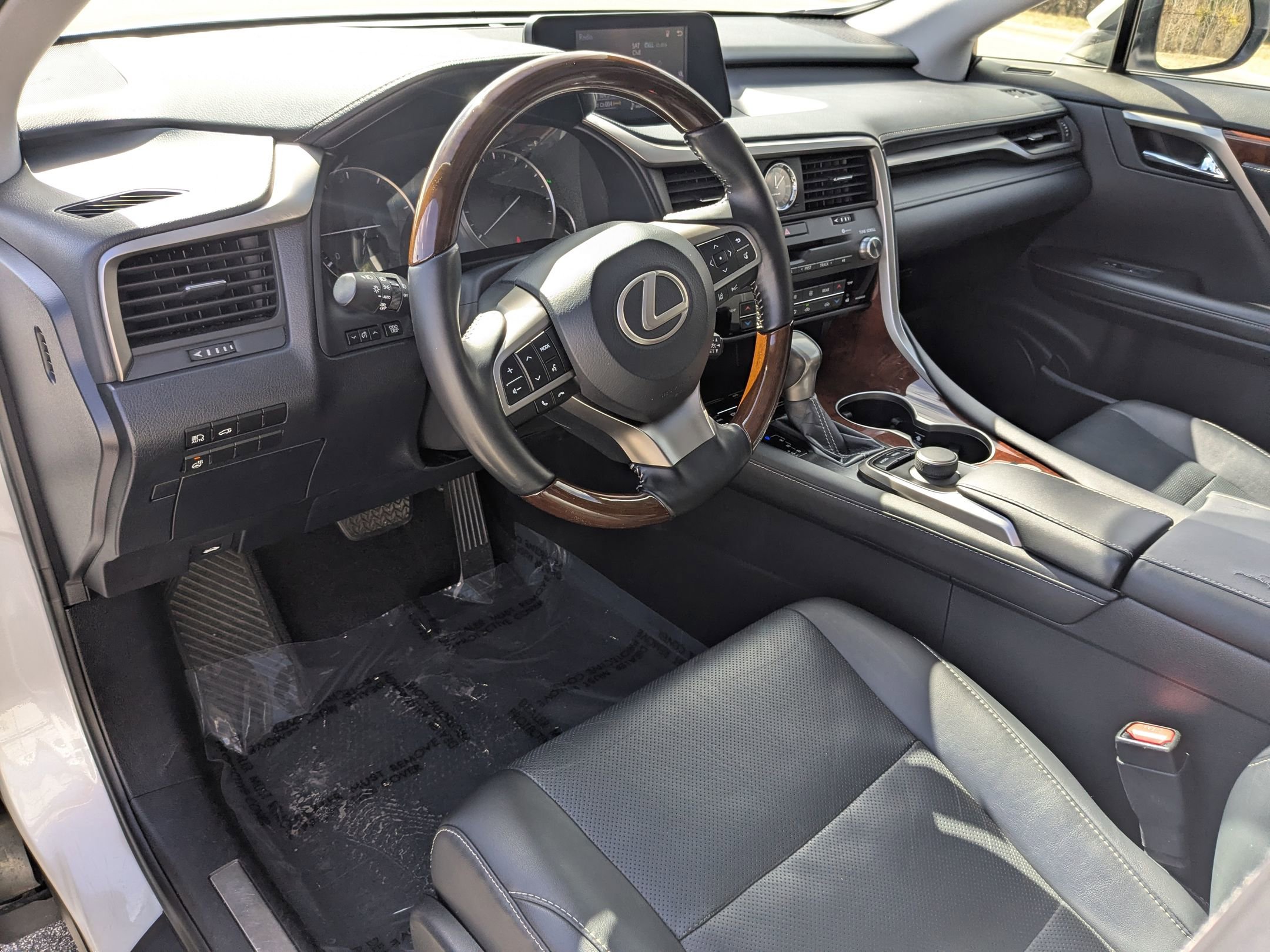 Used 2018 Lexus RX 350L FWD w/ Premium Package image 10