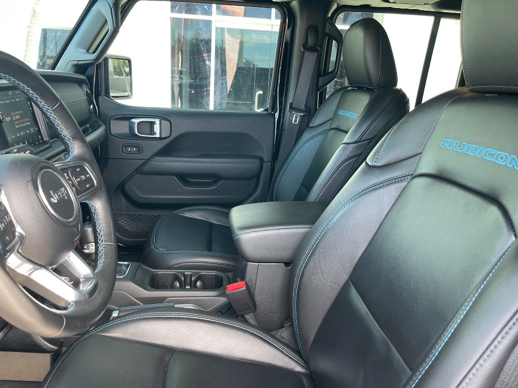 Used 2022 Jeep Wrangler Unlimited Rubicon 4xe w/ Safety Group AWD/4WD image 4