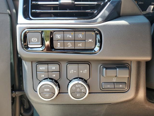 New 2026 GMC Yukon XL AT4 AWD/4WD image 29