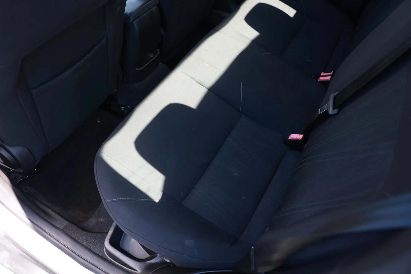 Used 2016 Ford Focus SE FWD image 22
