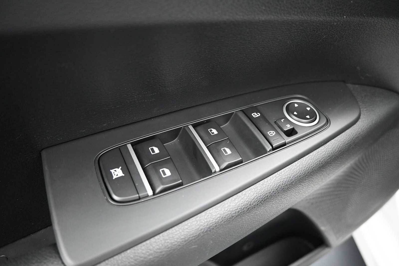 Used 2024 Kia Forte LX FWD image 9