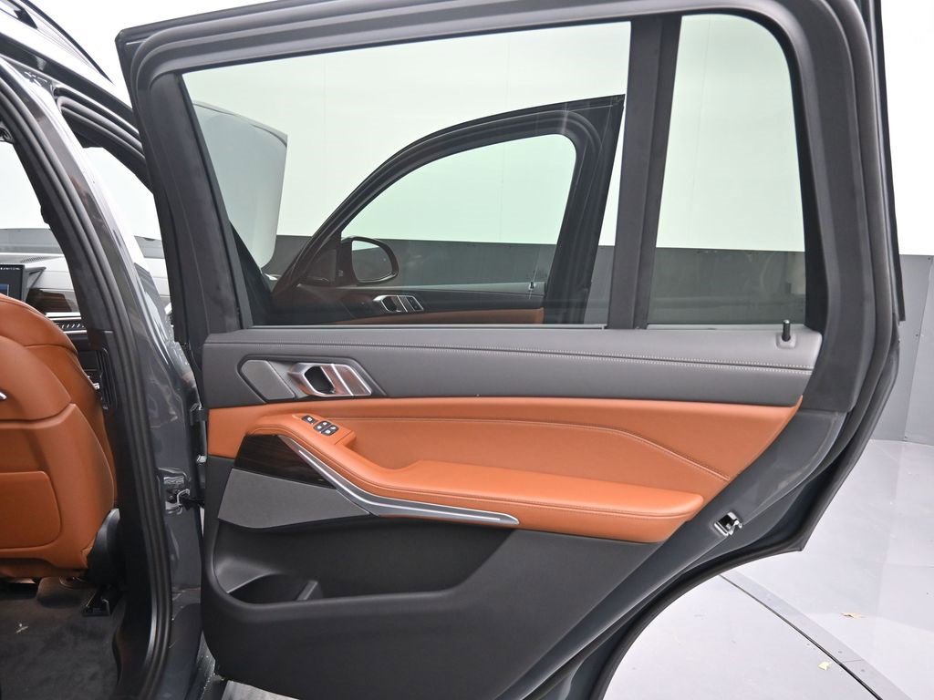 New 2026 BMW X7 xDrive40i w/ M Sport Package image 23