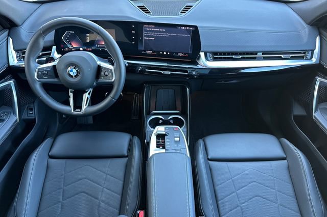 Used 2025 BMW X2 xDrive28i w/ M Sport Package AWD/4WD image 15