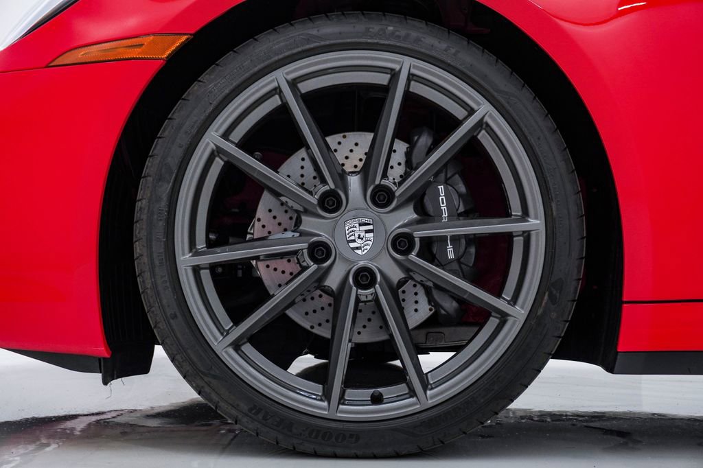 Used 2024 Porsche 911 Carrera T RWD image 13