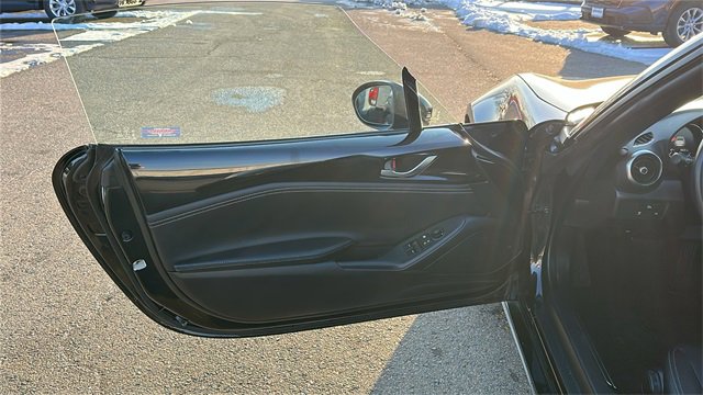 Used 2024 MAZDA MX-5 Miata RF Grand Touring w/ Weather Package image 8