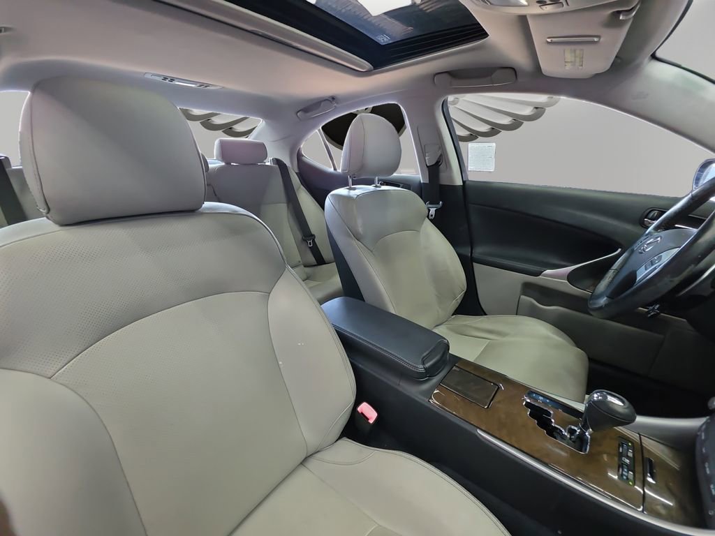 Used 2011 Lexus IS 250 w/ Premium Pkg Value Edition RWD image 21