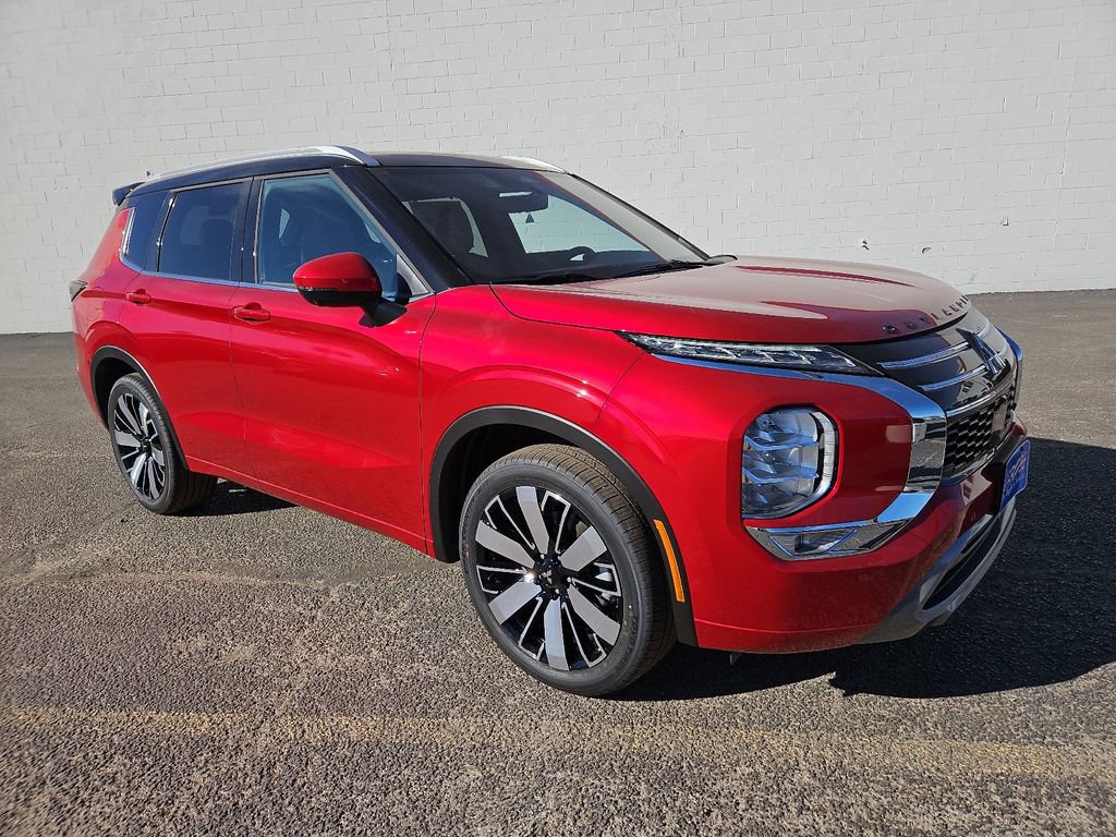 New 2026 Mitsubishi Outlander SEL image 1