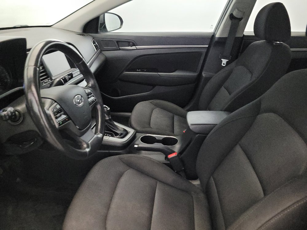 Used 2018 Hyundai Elantra Value Edition FWD image 17