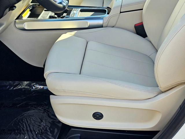 New 2026 Mercedes-Benz GLB 250 4MATIC image 17