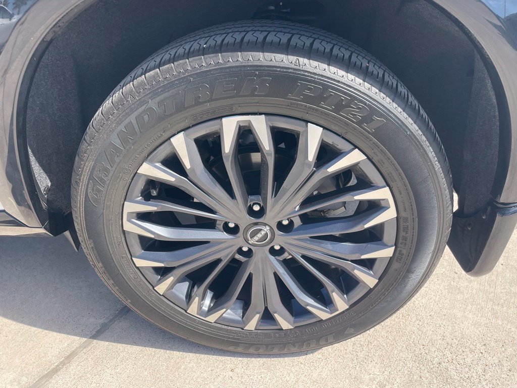 Certified 2024 Nissan Rogue Platinum FWD image 10