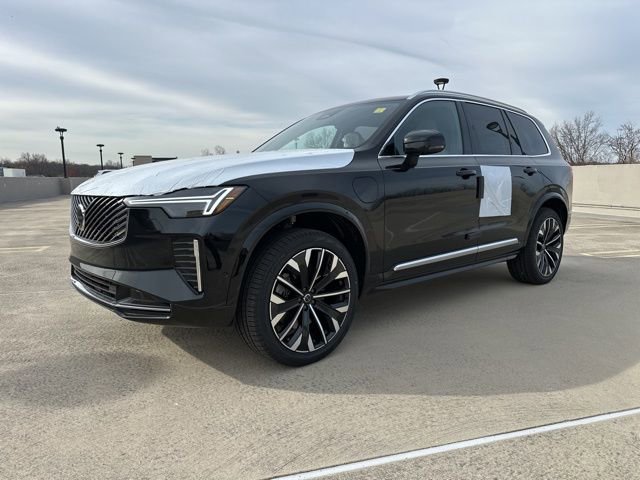 New 2026 Volvo XC90 T8 Plus w/ Protection Package Premier image 3