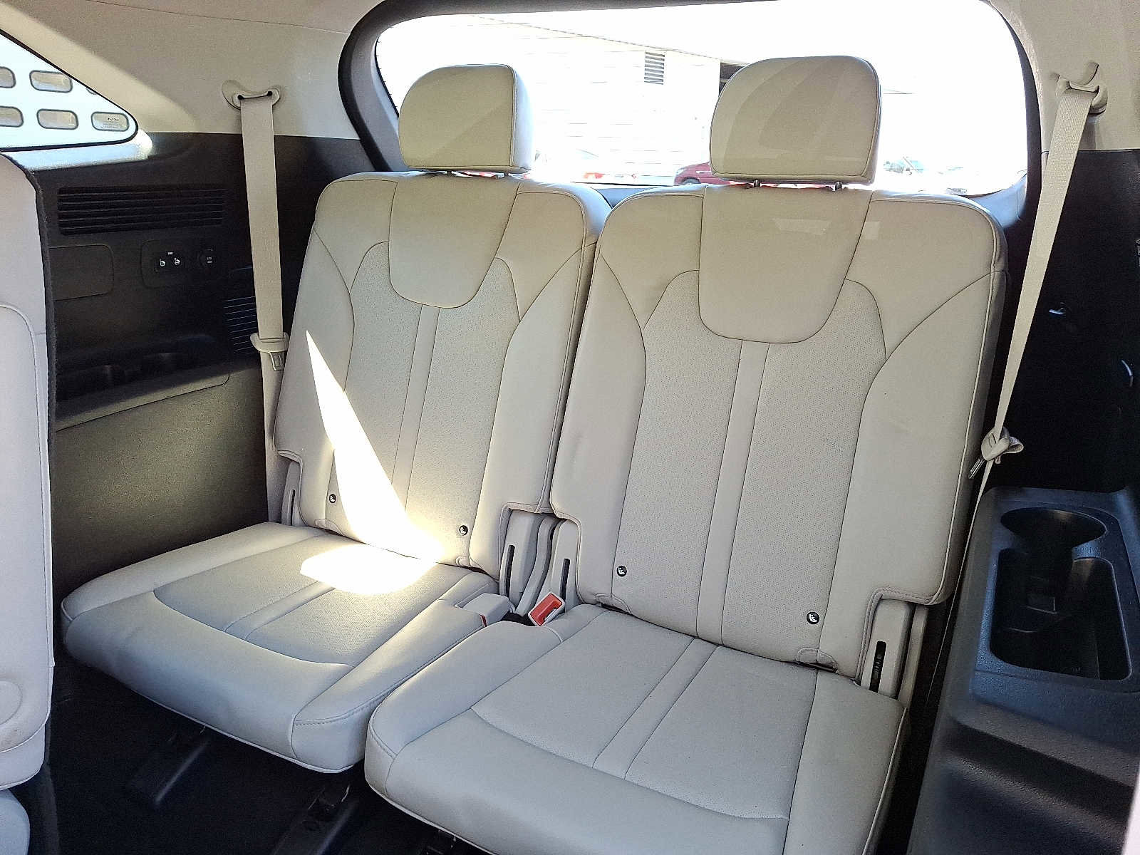 Used 2023 Kia Sorento EX image 11