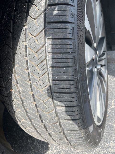 Used 2020 Lincoln MKZ Reserve w/ Elements Package image 10