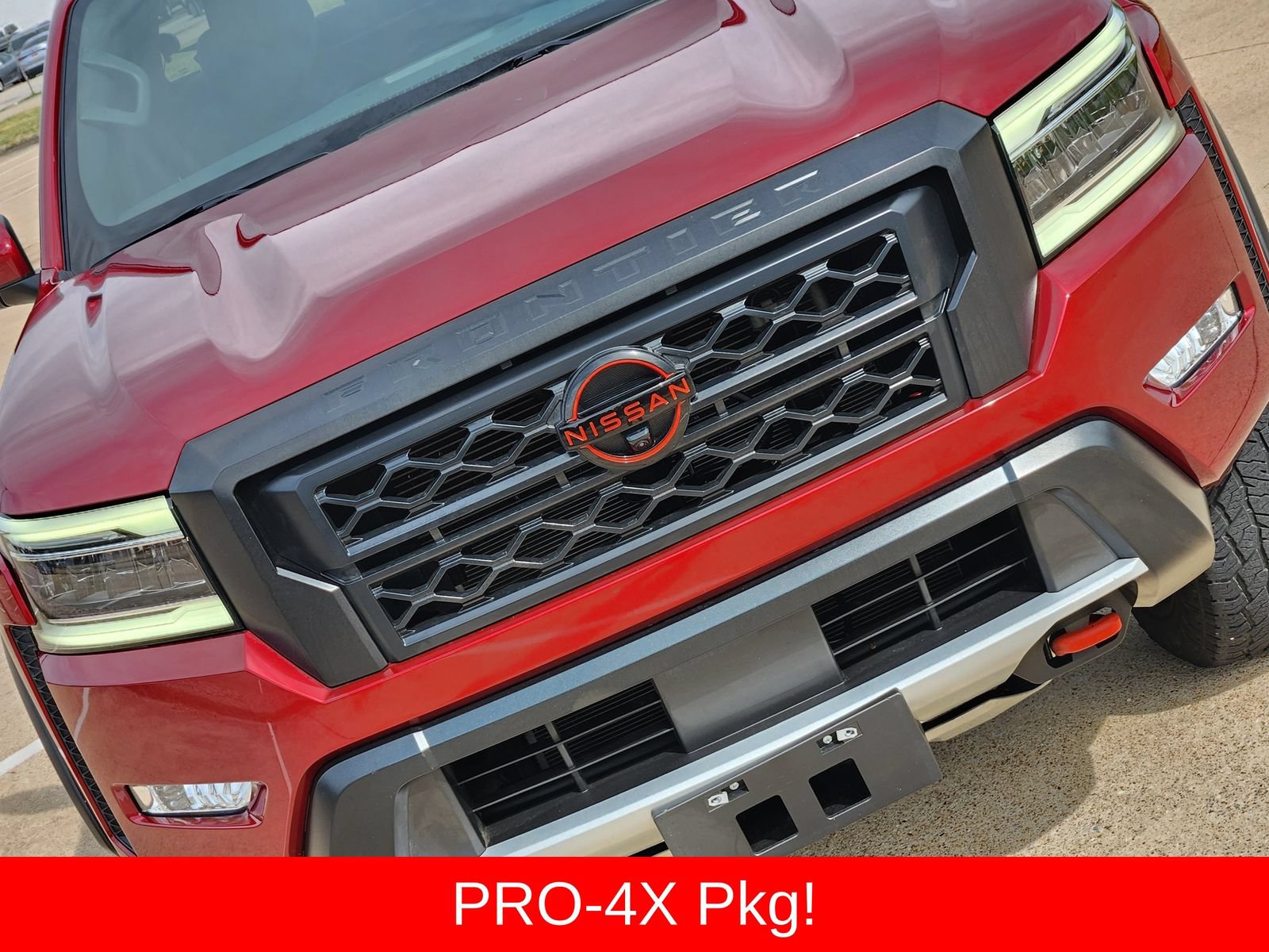 Used 2022 Nissan Frontier PRO-4X w/ Pro-4X Premium Package AWD/4WD image 14