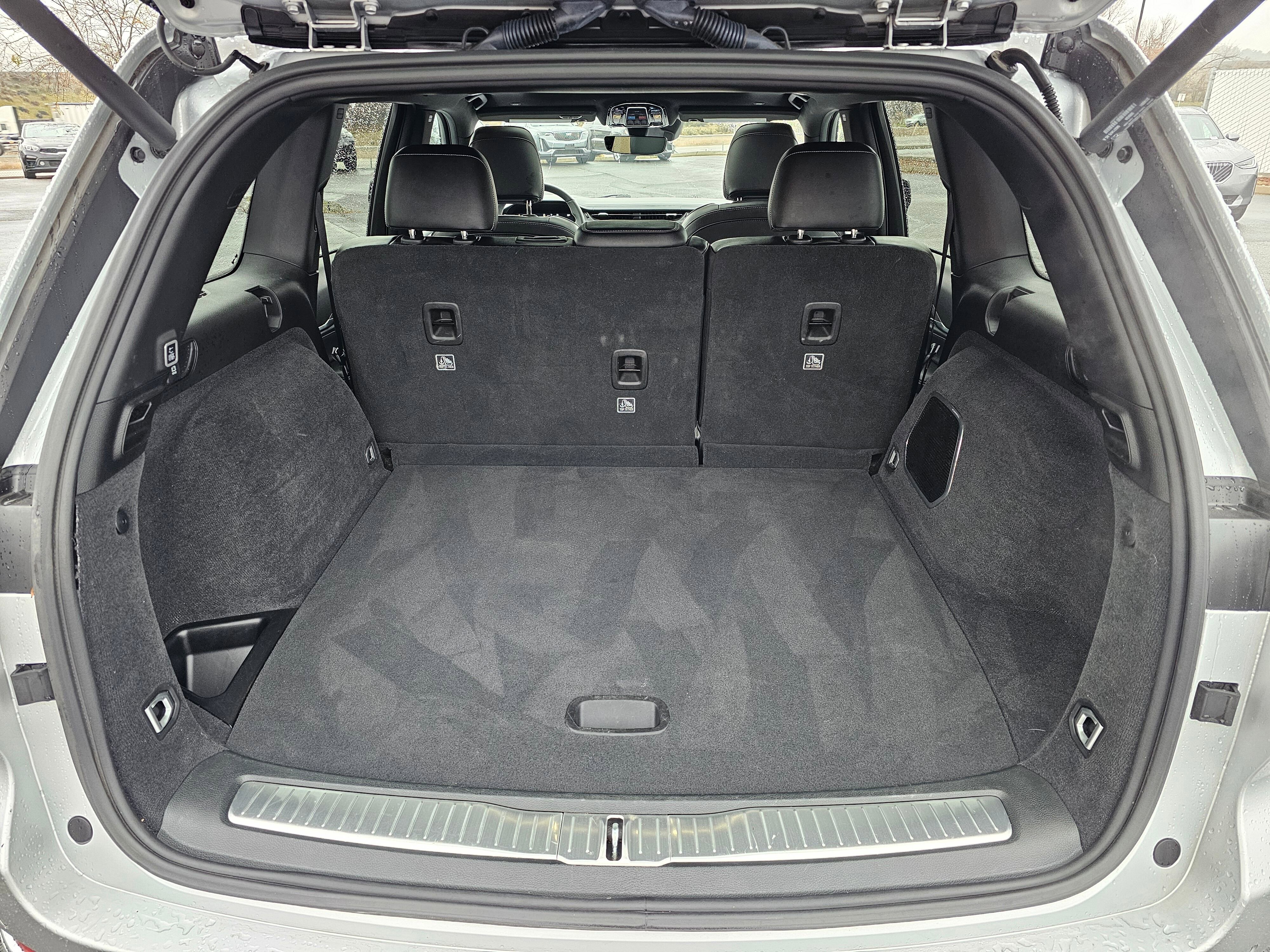 Used 2024 Jeep Grand Cherokee Overland image 29