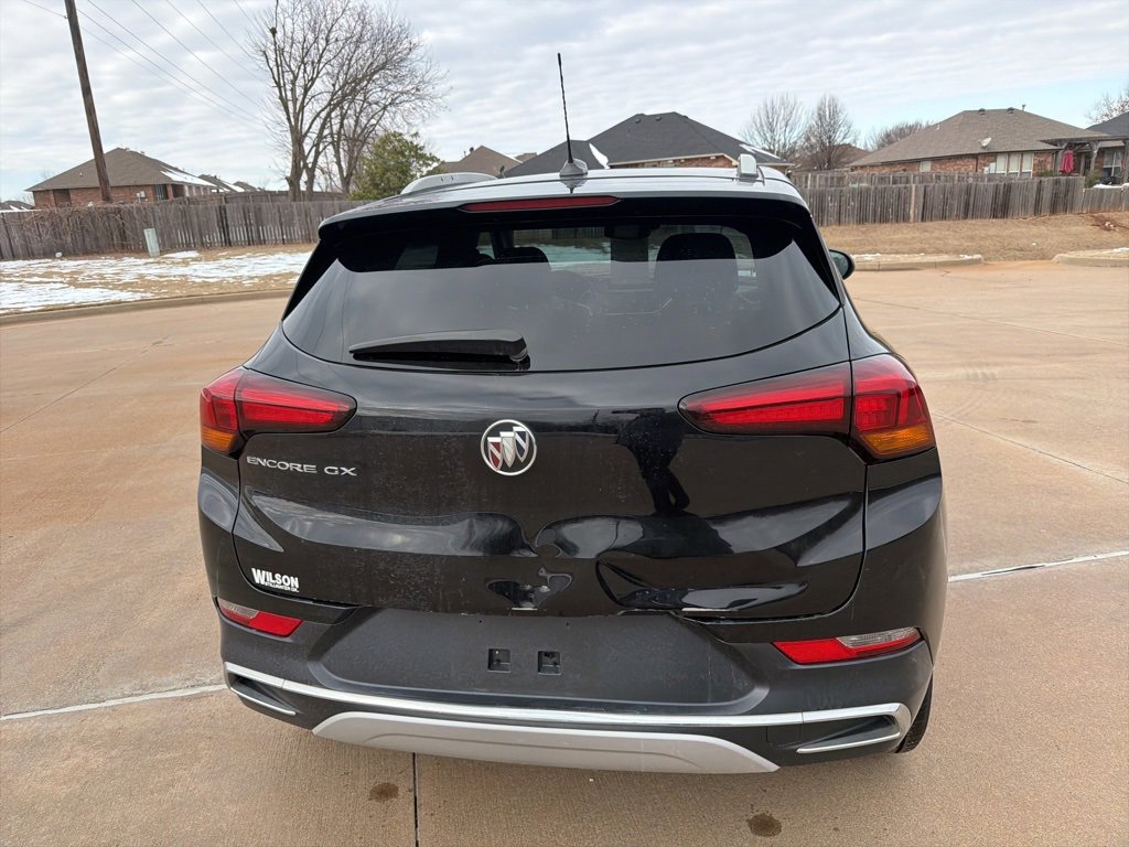 Used 2020 Buick Encore GX Essence image 5