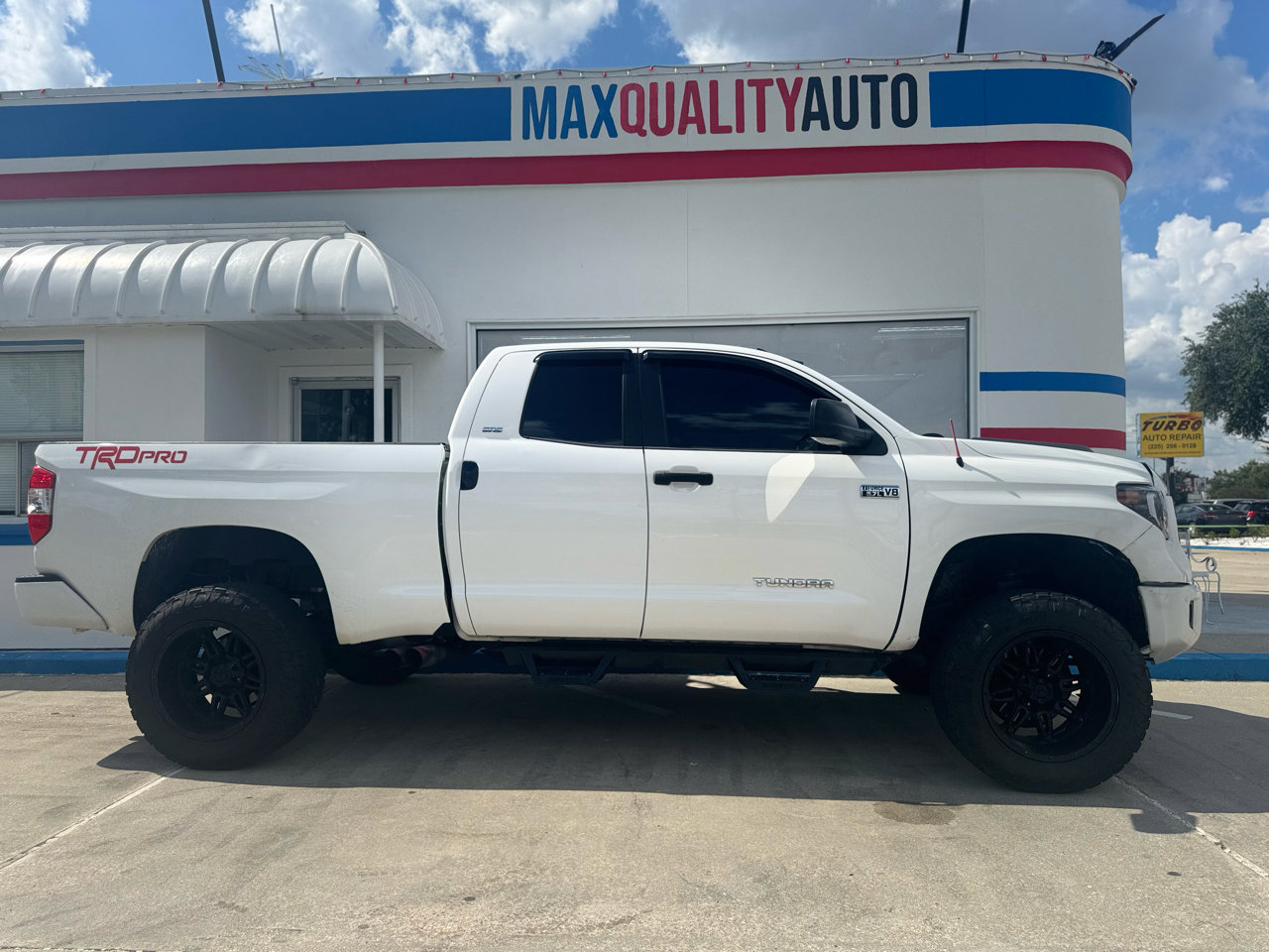Used 2014 Toyota Tundra SR5 image 17