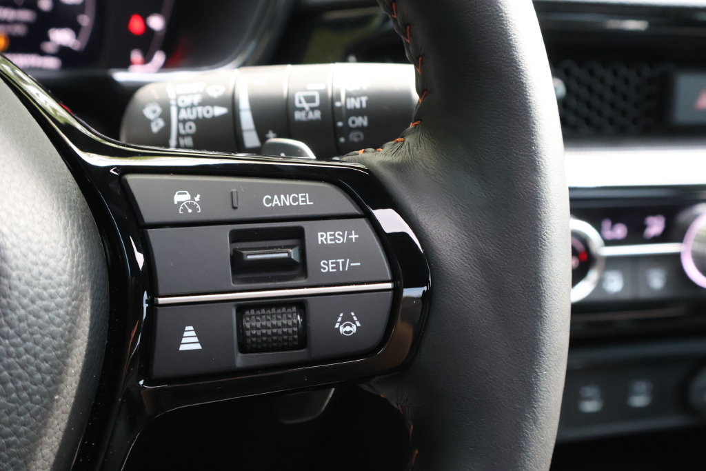 Used 2026 Honda CR-V Sport Touring image 28