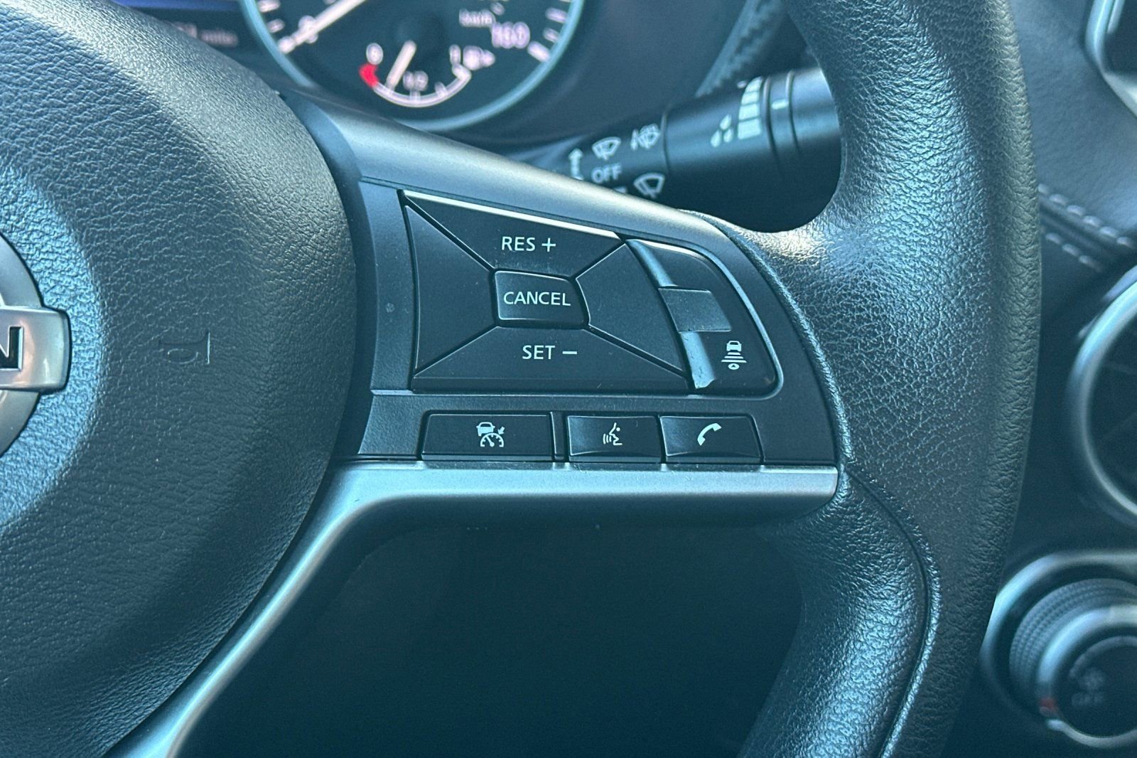 Used 2023 Nissan Sentra SV image 28