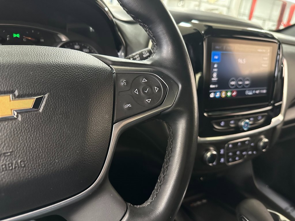 Used 2023 Chevrolet Traverse LT image 18
