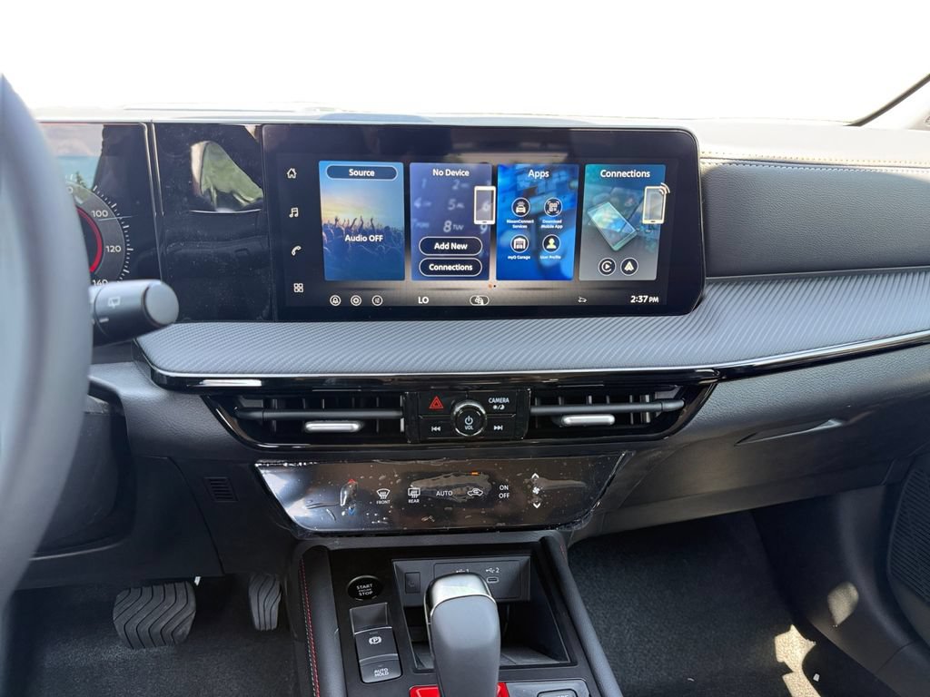 New 2026 Nissan Kicks SR AWD/4WD image 11