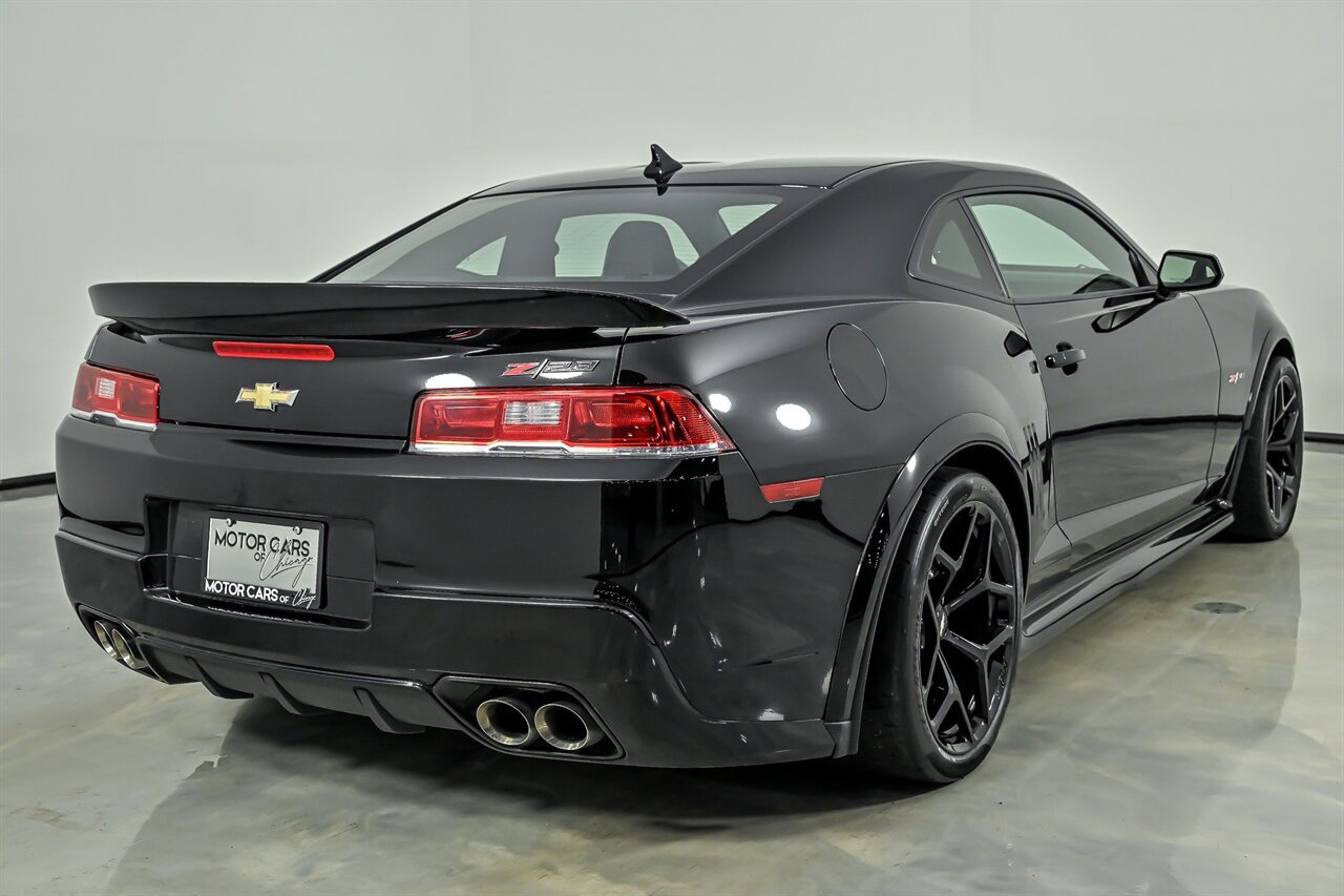 Used 2015 Chevrolet Camaro Z/28 RWD image 9