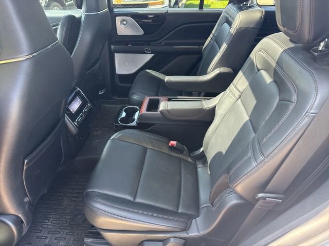 Certified 2022 Lincoln Aviator Reserve w/ Equipment Group 201A AWD/4WD image 18