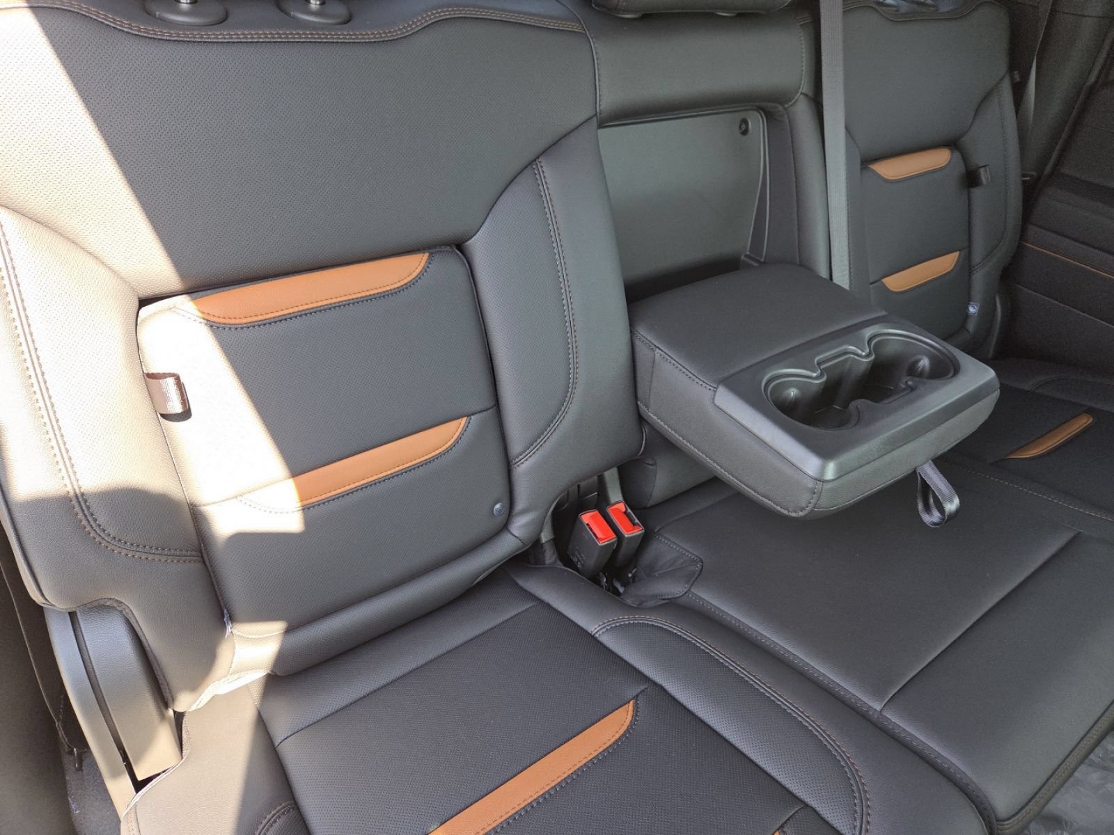 New 2026 GMC Sierra 2500 AT4 w/ AT4 Premium Plus Package AWD/4WD image 25