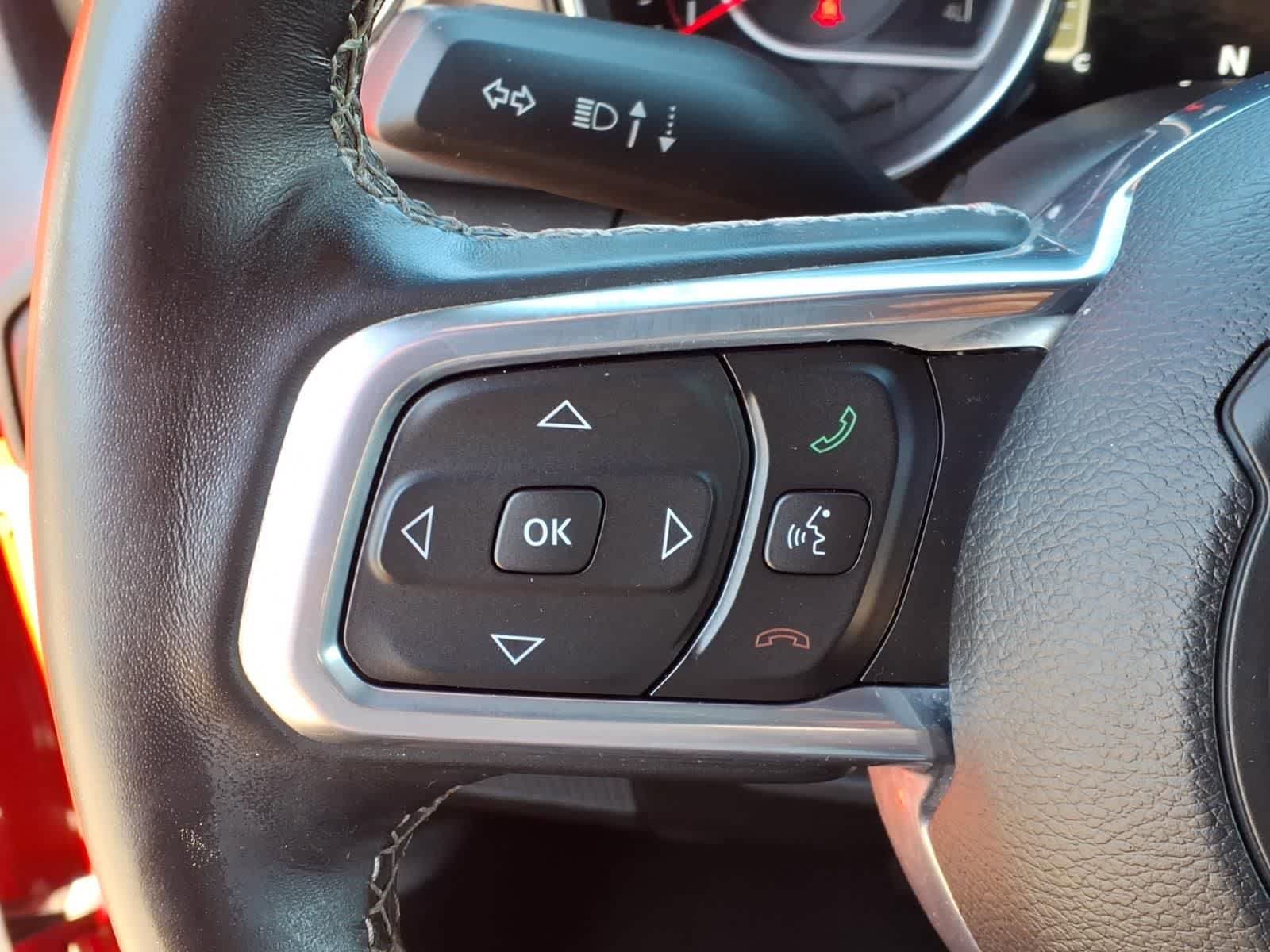 Used 2022 Jeep Wrangler Unlimited Rubicon w/ LED Lighting Group AWD/4WD image 18