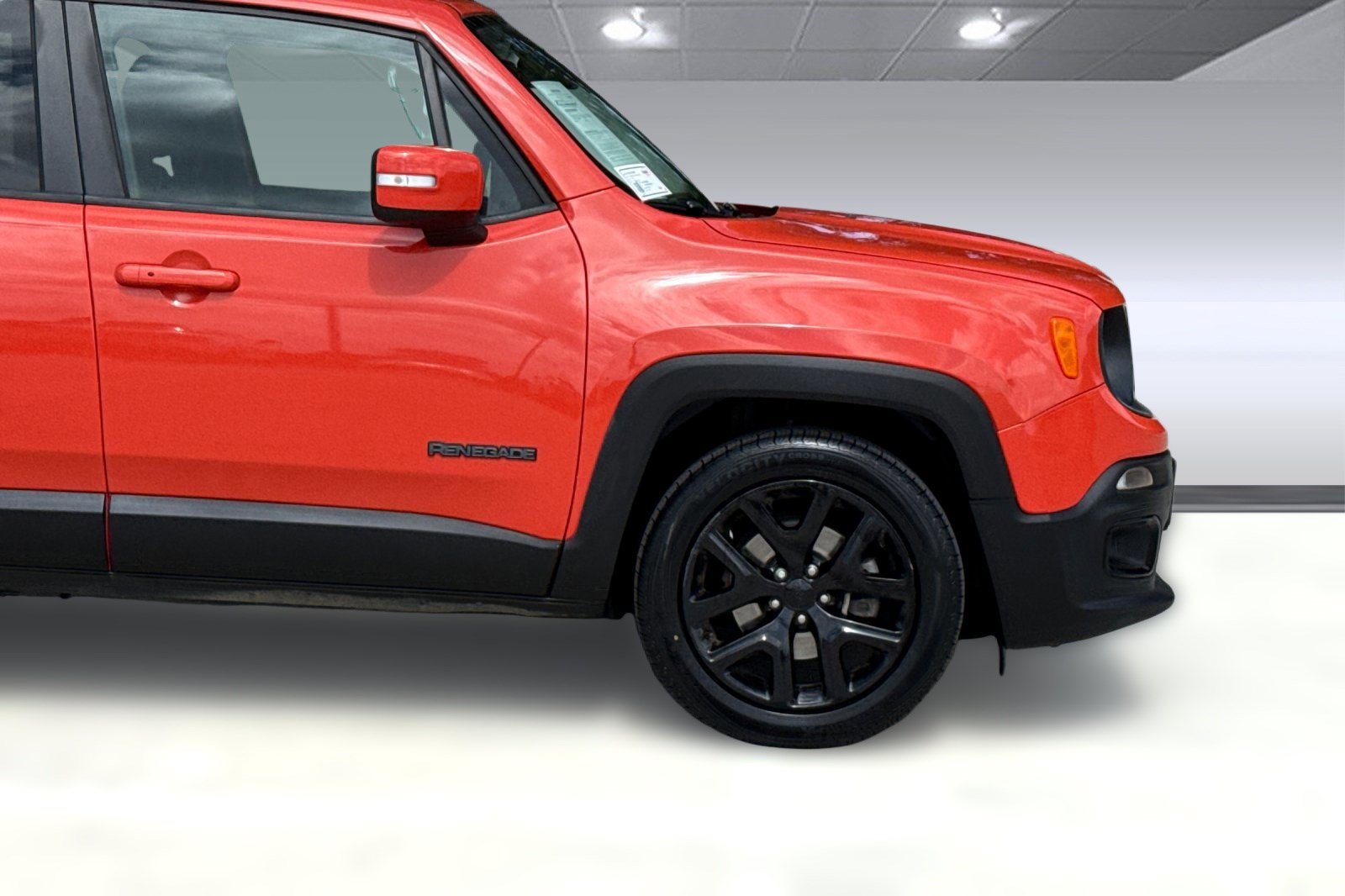Used 2017 Jeep Renegade Altitude FWD image 20