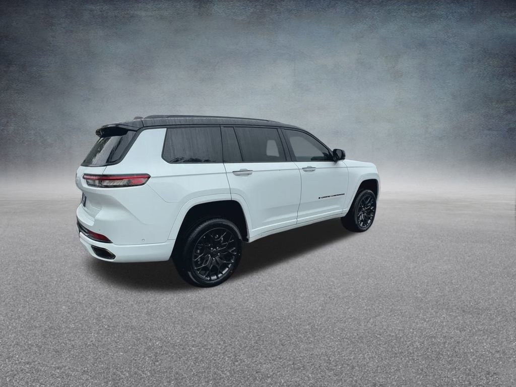 Used 2024 Jeep Grand Cherokee L Summit w/ High Altitude Package image 24