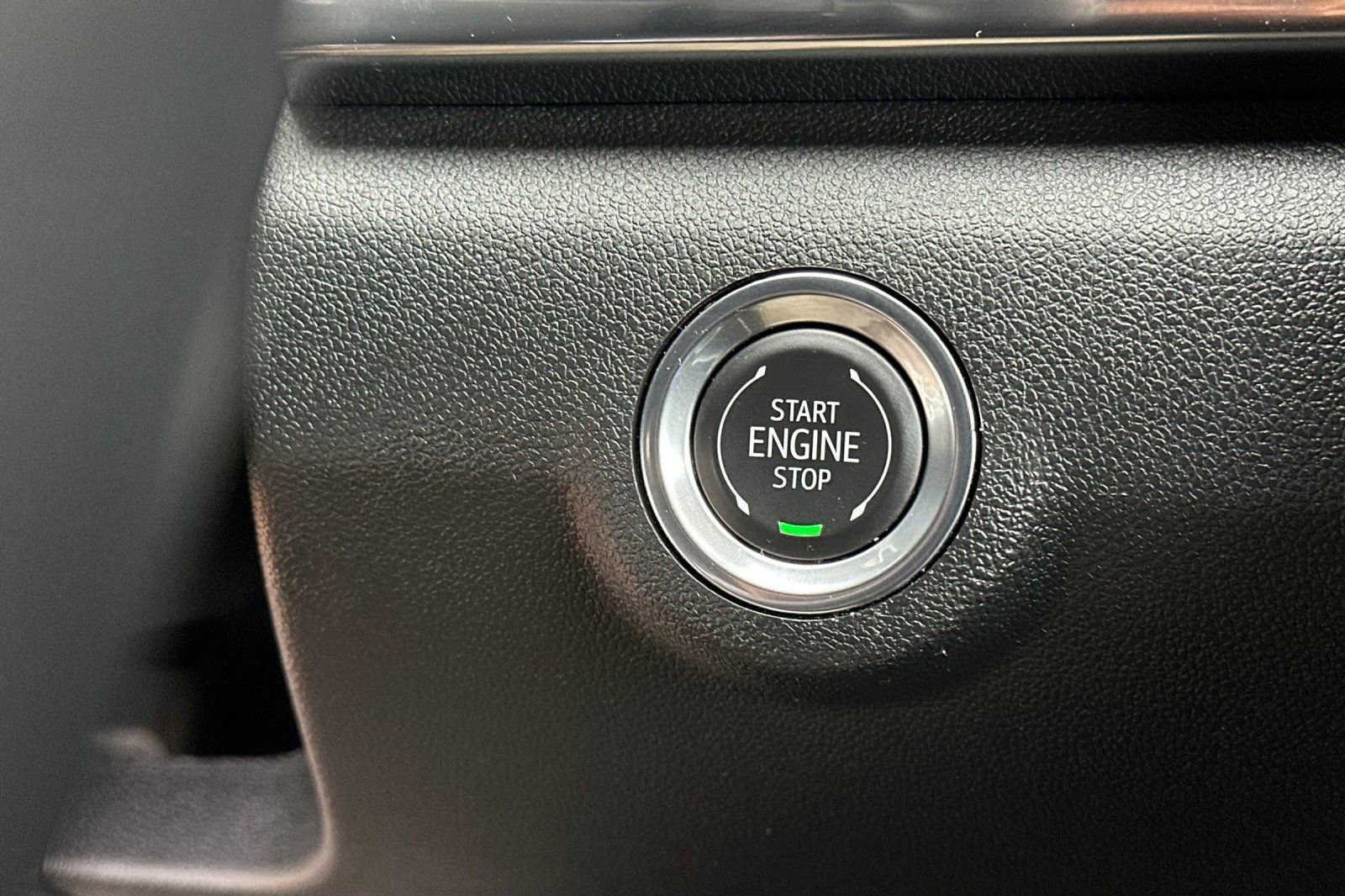 Used 2026 GMC Terrain Elevation image 30