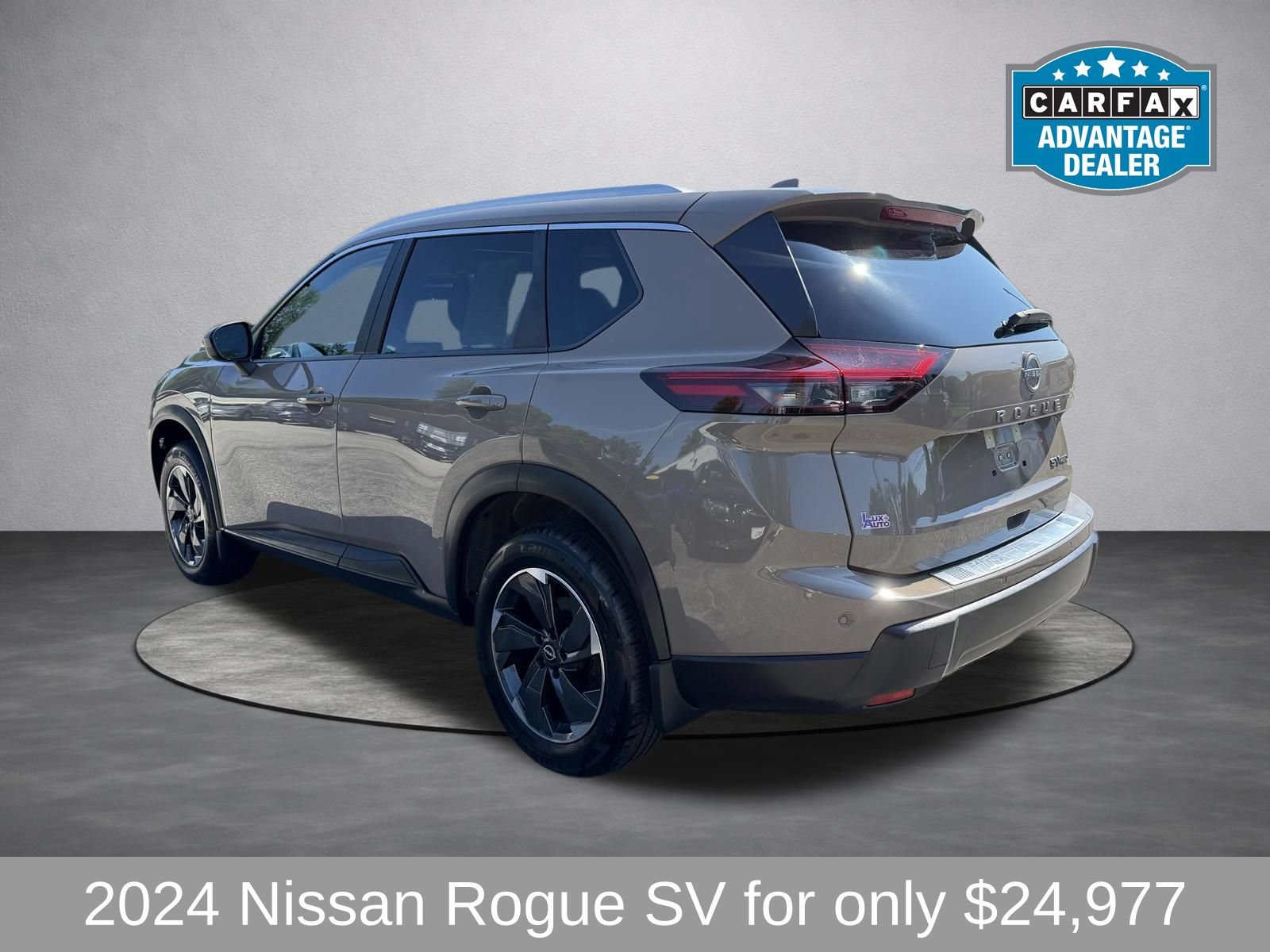 Used 2024 Nissan Rogue SV w/ SV Premium Package AWD/4WD image 6