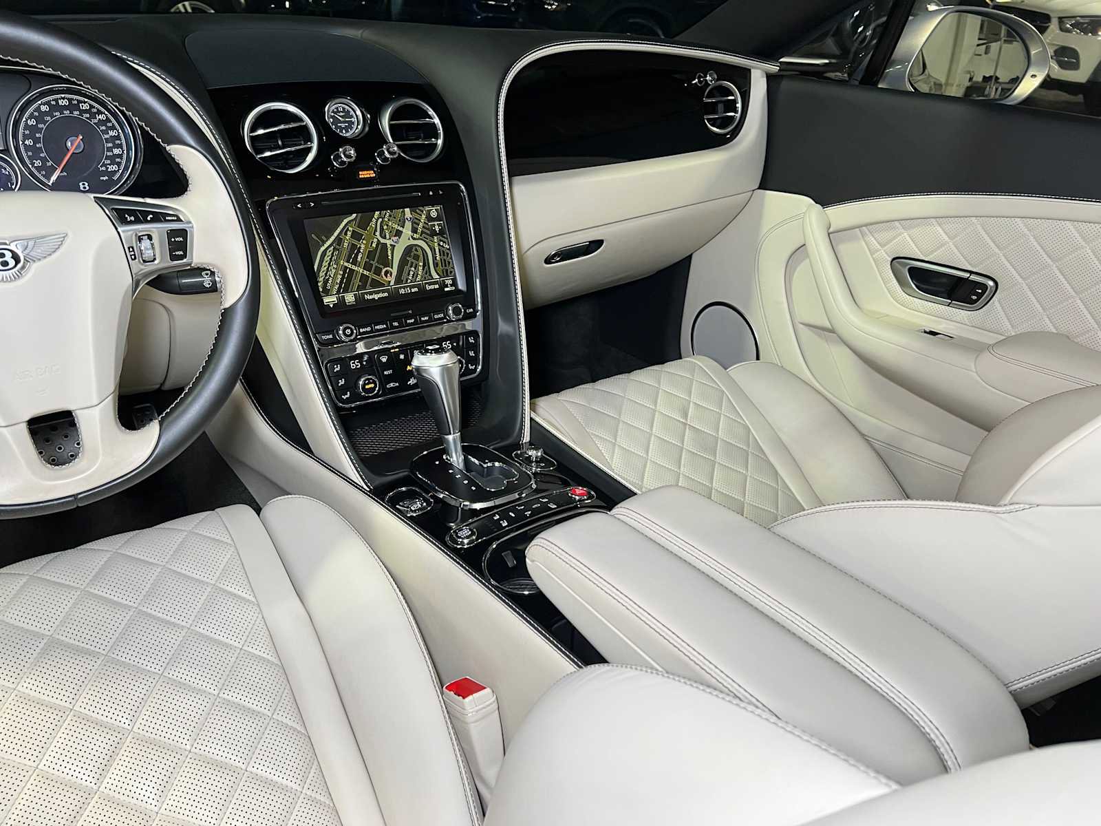 Used 2017 Bentley Continental GT image 42