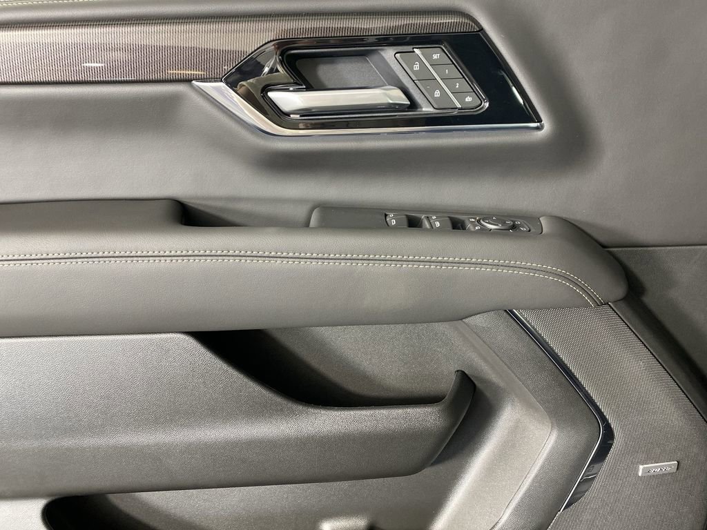 New 2026 GMC Yukon Elevation image 21